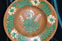 Farfurie din centrul ceramic Deja